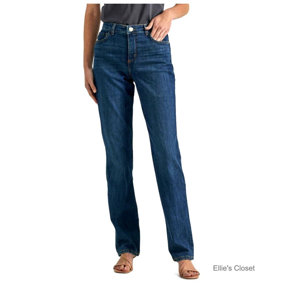 Relaxed Fit Straight Leg Jeans with Slimming Stretch Fabric